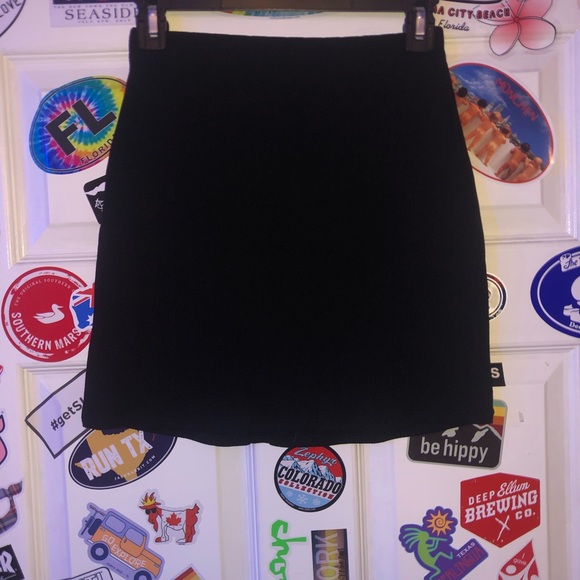 MINI SKIRT BLACK!!🔥🔥 - Picture 4 of 4